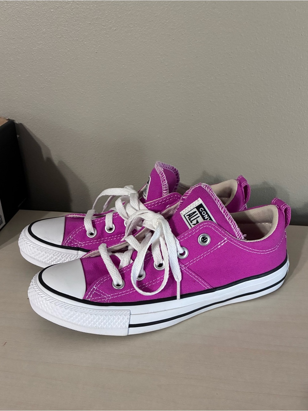 Converse Low Top Sneakers - Bright Pink